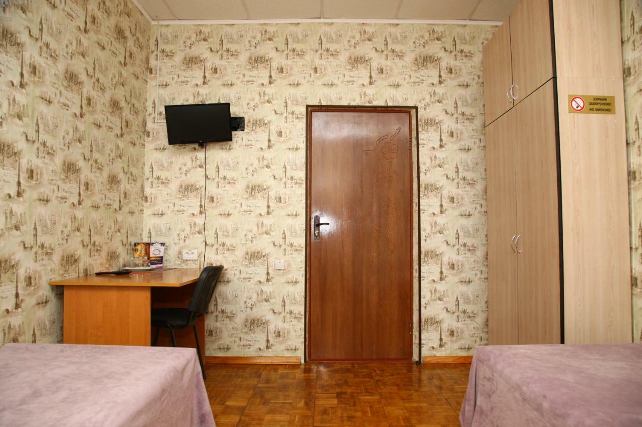 Hotel Miks TTchernihiv Extérieur photo